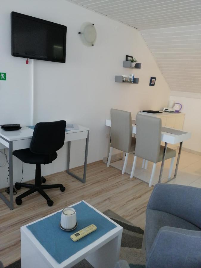 Studio Apartments Kuljis Vis Zewnętrze zdjęcie