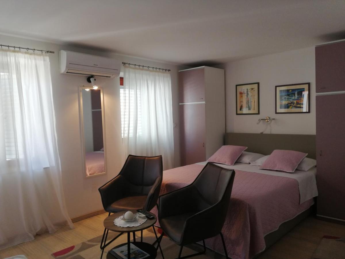 Studio Apartments Kuljis Vis Zewnętrze zdjęcie