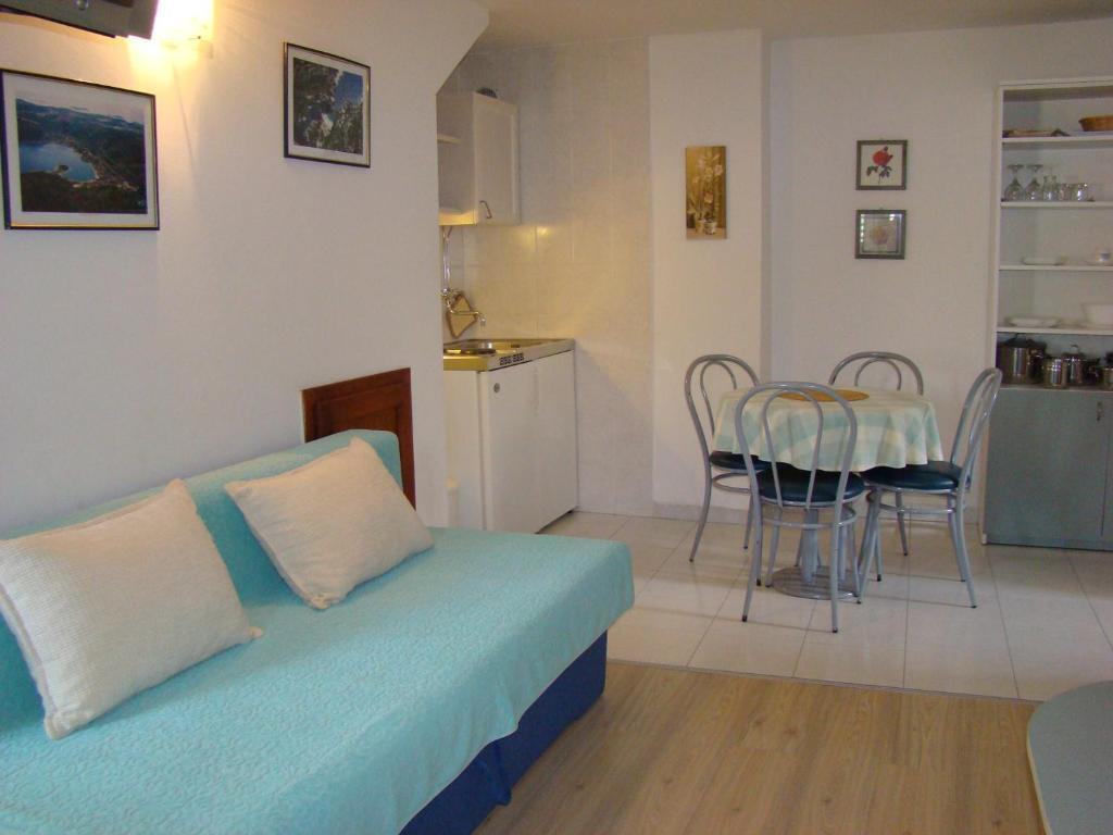 Studio Apartments Kuljis Vis Pokój zdjęcie